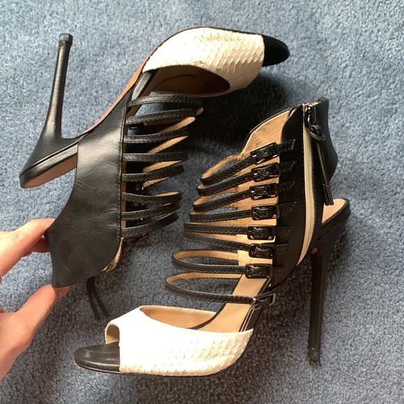L.A.M.B. High Heel Strappy Sandals - 7.5 - Picture 4 of 6
